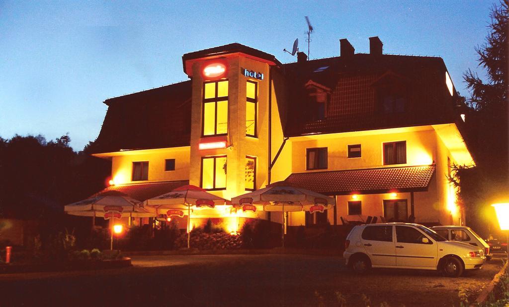 Hotel Twardowski Glogoczow Exterior photo